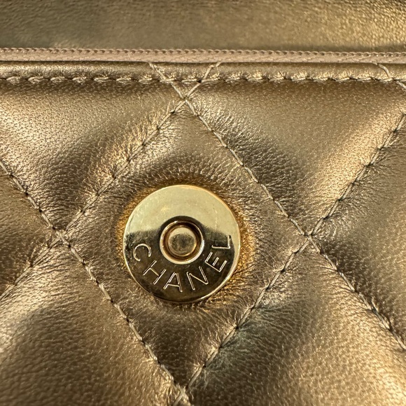 Rare CHANEL Mini Quilted Flap Bag - Picture 10 of 14